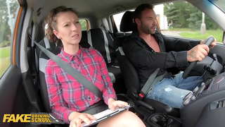 Palsu Nyetir Sakola Learner Mundut Instruktur Emilia Argan kopi saméméh outdoor bangsat