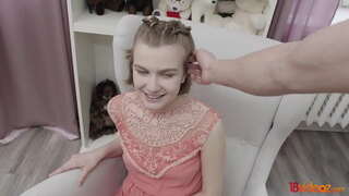 18videoz - De det POV-stil som hon ger honom en stor sensuell avsugning