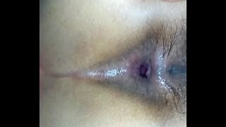 נותן לו את התחת שלי שדון