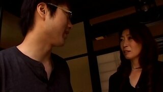 úžasné cougar šuká - Rodinné tabu porno - Famperv.com