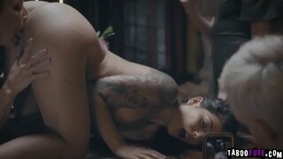 Gina apprécié d&#039;être heureux par Reagan