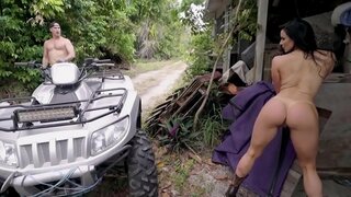 BANGBROS - Потрясающая Коллекция порно Менен Кугуарами башкы ролу Менен Дымящейся Красоткой Кендрой Ласт (1 ичинен 3)