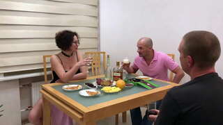 ���ரண்டு பேரும் செக்ஸ் ஒரு முன்னாள் வகுப்பு (பாகம் 1)